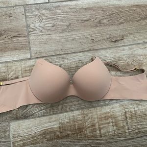 Victoria’s Secret incredible bra, 34D, nude color